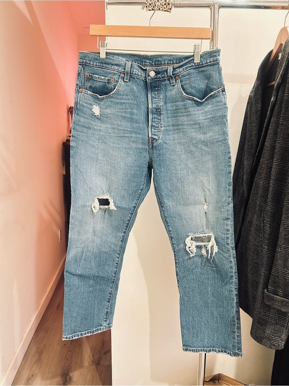 Women’s Vintage Distressed Blue Jeans - Classic Straight Fit